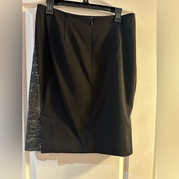 Gorgeous Ivanka Trump skirt size 8 - Picture 4 of 6